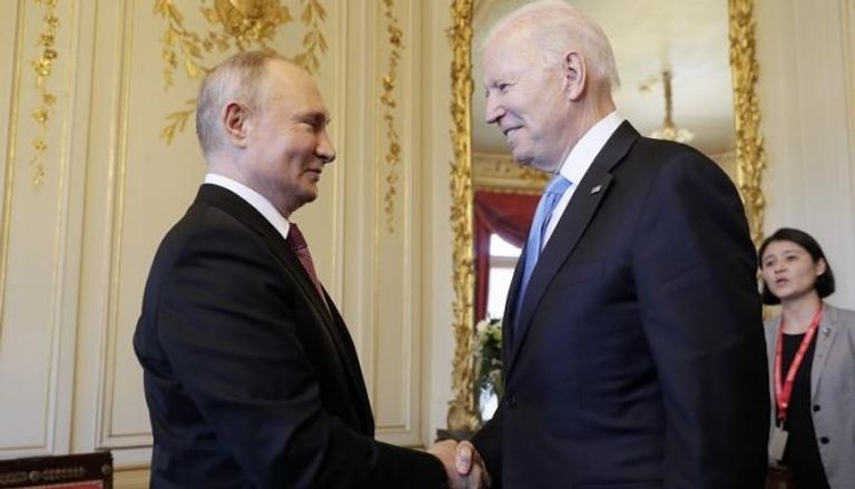 الرئيسان الأمريكي جو بايدن والروسي فلاديمير بوتين