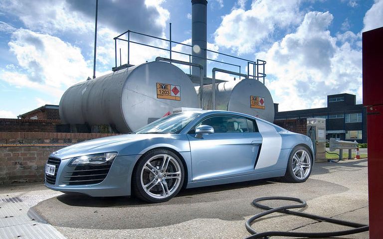 طراز أودي Audi R8 طراز 2011 BAC Mono down 1