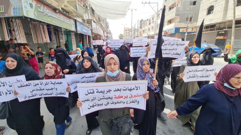 تظاهرة نسوية بغزة