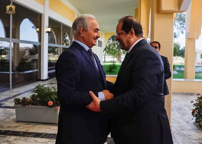 جانب من لقاء المشير خليفة حفتر والوزير عباس كامل