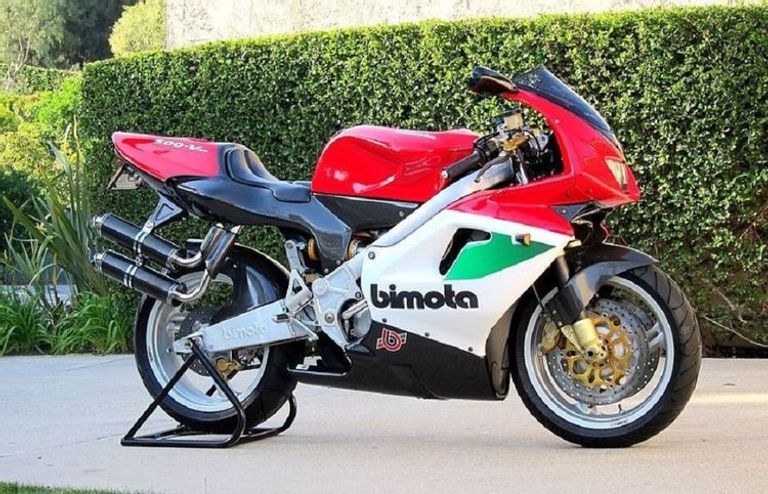 دراجة Bimota 500 V Due  دراجة Ducati Desmosedici RR