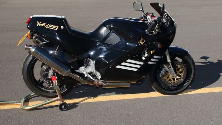 دراجة Norton F1 Sport   دراجة Ducati Desmosedici RR