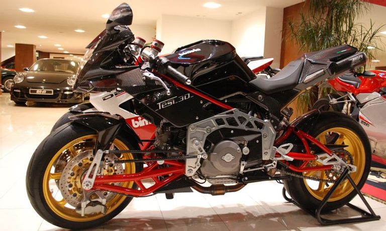 دراجة Bimota Tesi 3Ds  دراجة Ducati Desmosedici RR