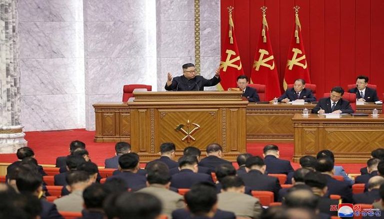  زعيم كوريا الشمالية في ختام اجتماعات حزب العمال الحاكم