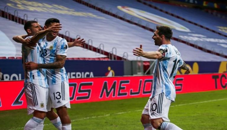 ميسي واحتفال لاعبي الأرجنتين
