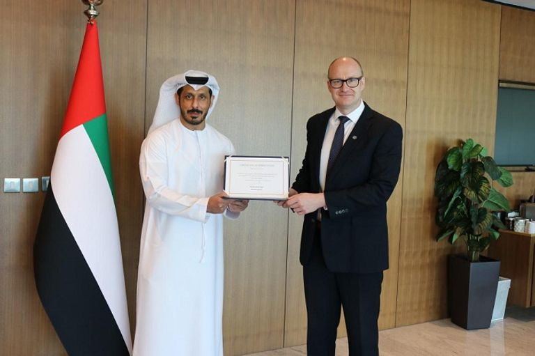 الإمارات وبريطانيا تتعاونان لمواجهة غسل الأموال وتمويل الإرهاب