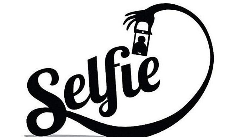 هوس السيلفي يجتاح العالم