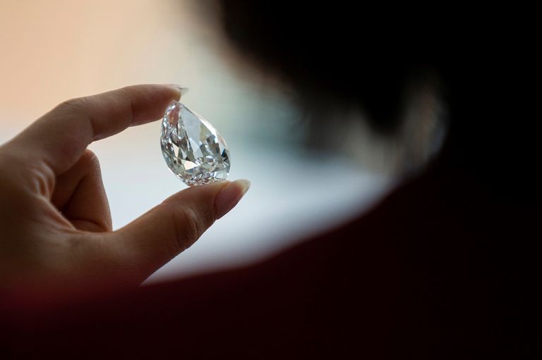 الألماسة النادرة التي يطلق عليها اسم "المفتاح 10138" الألماسة النادرة التي يطلق عليها اسم