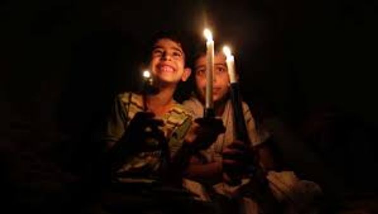 اليمن غارق في الظلام - رويترز