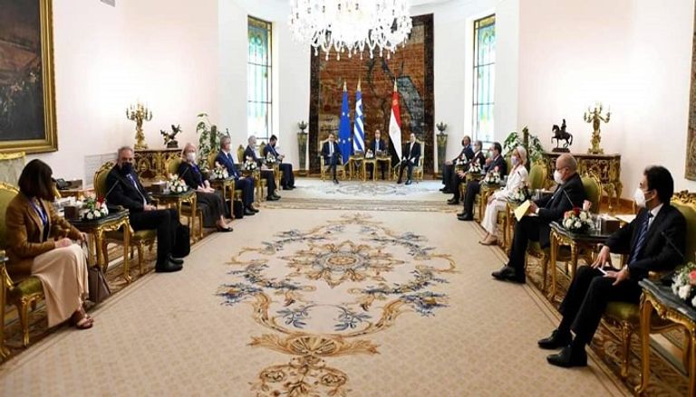 الرئيس المصري ورئيس وزراء اليونان خلال لقاء اليوم