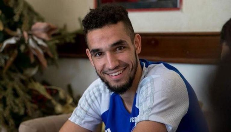 نبيل بن طالب لاعب شالكه السابق