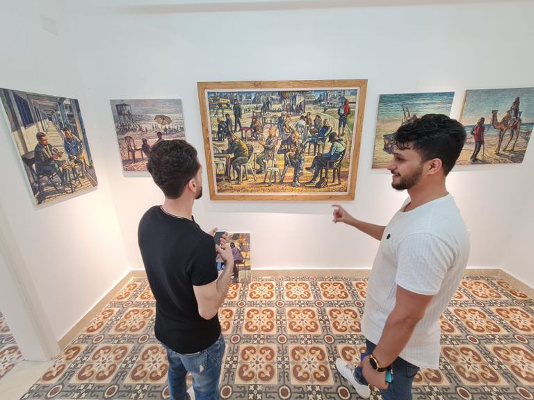 جانب من معرض ملاذ الفن بغزة