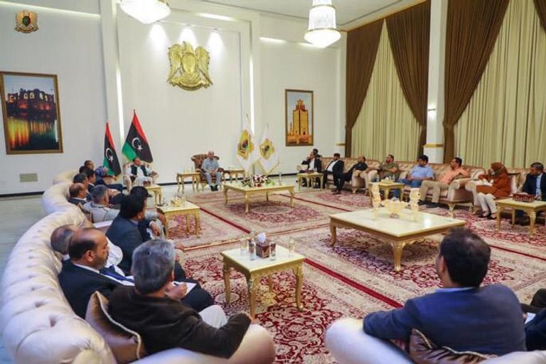 لقاء المشير حفتر وبرلمانيين ليبيين المشير حفتر وأعضاء مجلس النواب الليبي