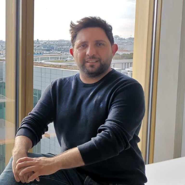 رئيسي والمرشد علي خامنئي