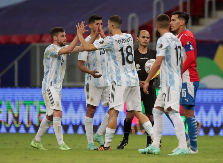 من مباراة الأرجنتين وباراجواي من مباراة الأرجنتين وباراجواي
