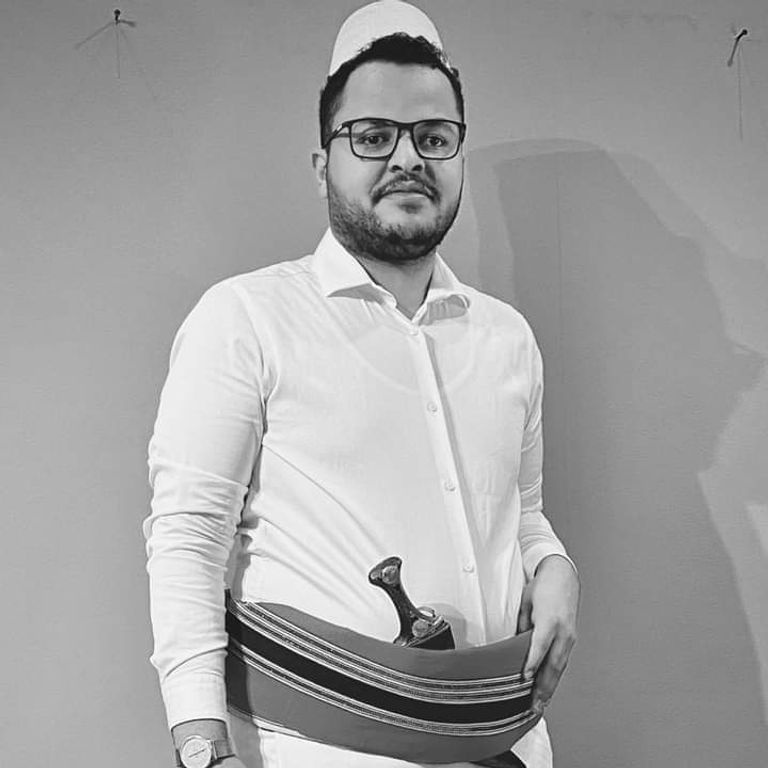 الفنان اليمني عبدالله آل سهل بوستر أغنية