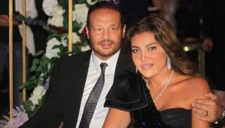 محمد حلاوة وزوجته ريهام حجاج