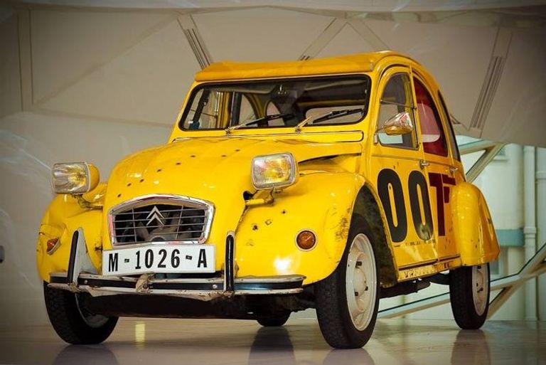 طراز سيتروين 2CV Citroen طراز Aston Martin Vanquish