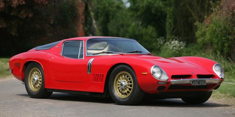 طراز Bizzarrini 5300 GT Strada طراز Mercedes Benz SLS AMG