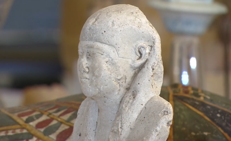 إحدى القطع المستردة