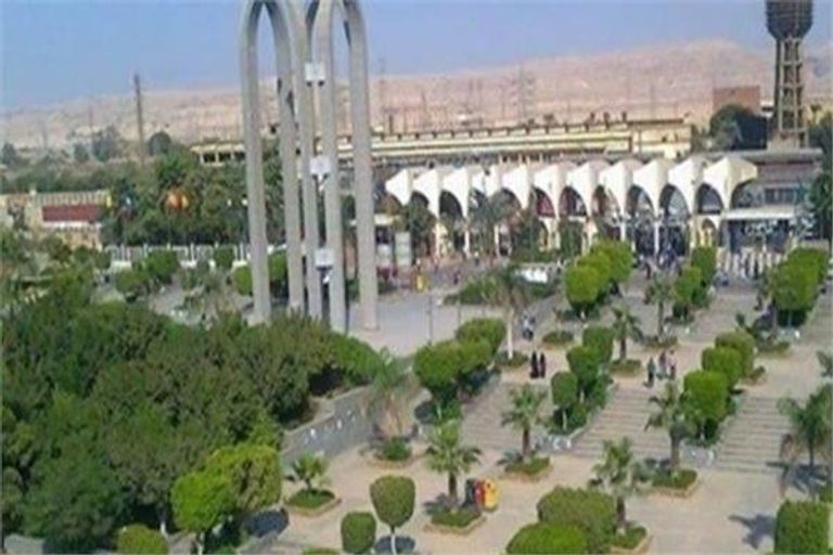 جامعة القاهرة