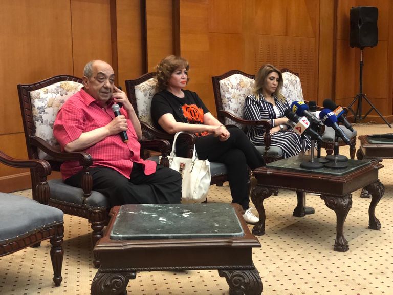 إلهام شاهين خلال ندوة تكريمها