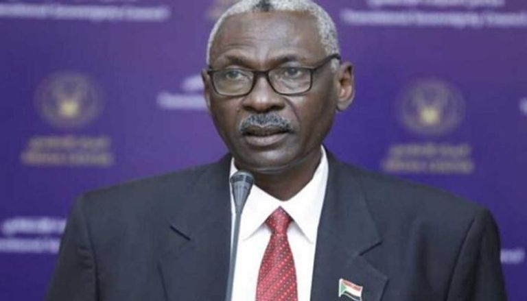 وزير الدفاع السوداني ياسين إبراهيم- أرشيفية