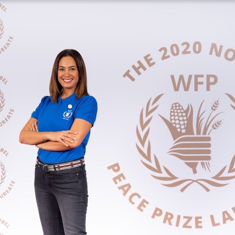 هند صبري تتسلم شهادة جائزة نوبل للسلام من برنامج الأغذية العالمي