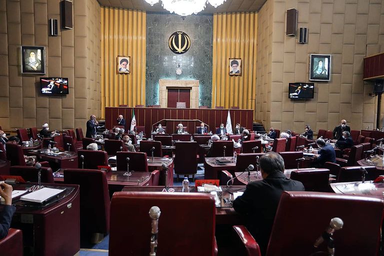 الرئيس الإيراني المنتهية ولايته حسن روحاني