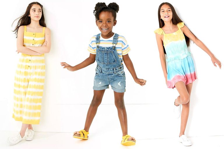 أزياء الأطفال خلال موسم الصيف- أرشيفية