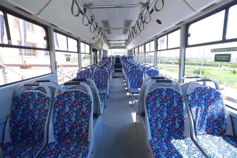 مقاعد أول أتوبيس كهربائي مصري الحافلة الكهربائية المصرية