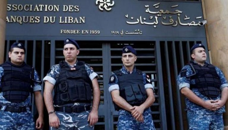 عناصر من الأمن اللبناني