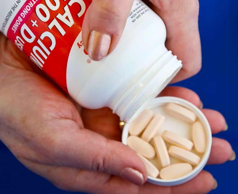 الآثار الجانبية لتناول مكملات الكالسيوم