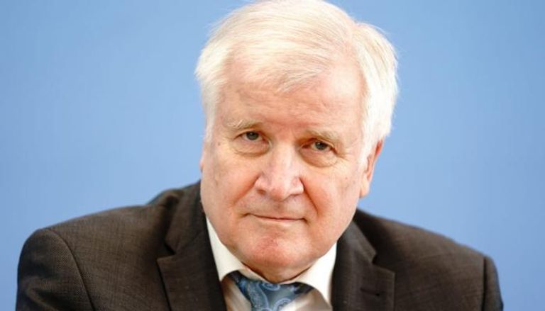 وزير الداخلية الألماني هورست زيهوفر