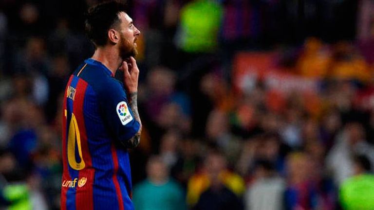 ليونيل ميسي ليونيل ميسي قائد برشلونة