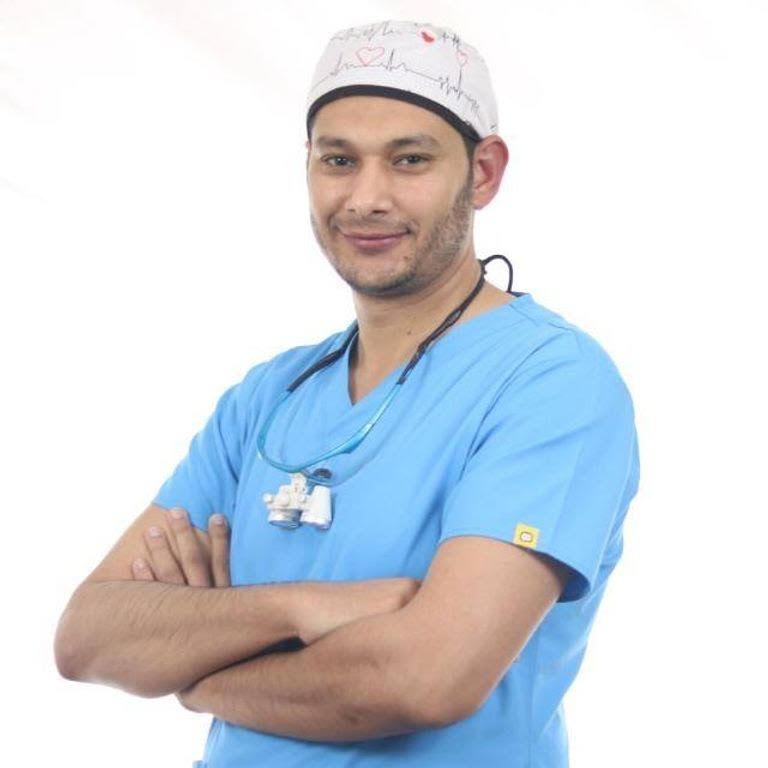 الدكتور محمود الخولي الدكتور محمد عوض تاج الدين