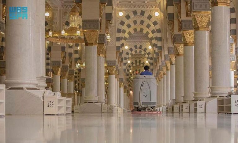 تعقيم المسجد النبوي