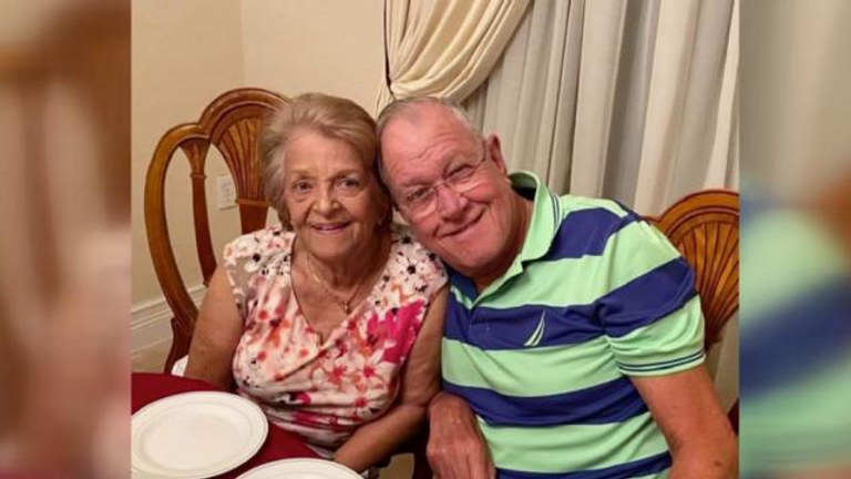 صورة من موقع المبنى المنهار في فلوريدا