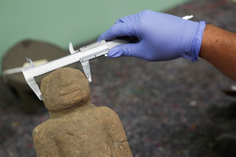 مجموعة من القطع الأثرية التي أعادها متحف بروكلين