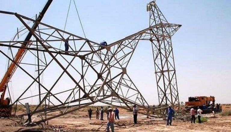 سقوط برج لنقل الطاقة بتفجير غرب العراق 