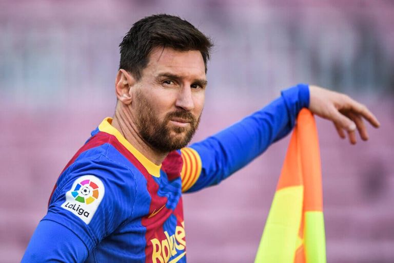 ليونيل ميسي قائد برشلونة ليونيل ميسي قائد منتخب الأرجنتين