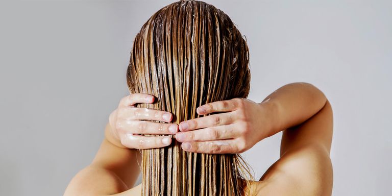 سر صحة وجمال الشعر- أرشيفية