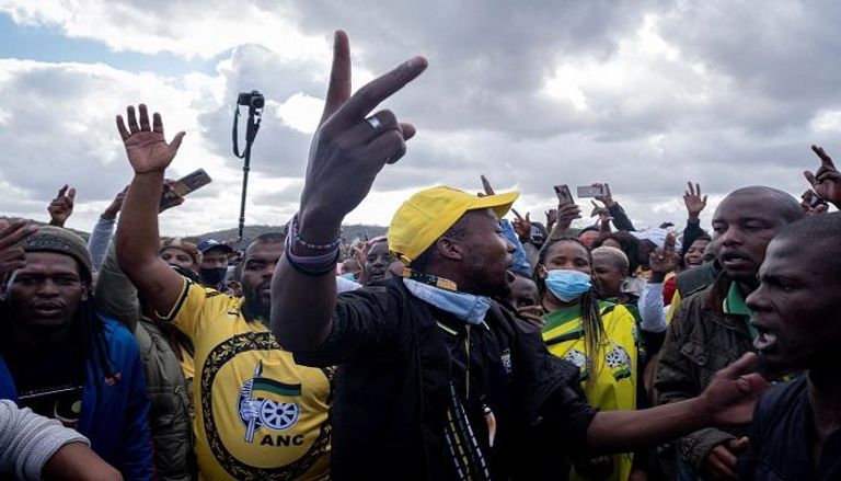 احتجاج الآلاف من أنصار الرئيس الجنوب أفريقي السابق
