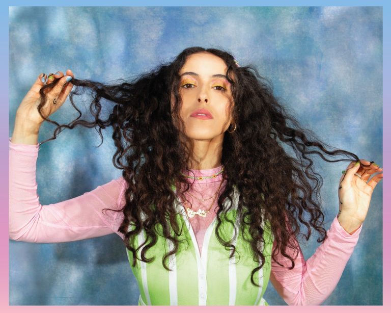 الفنانة نهى المقافي