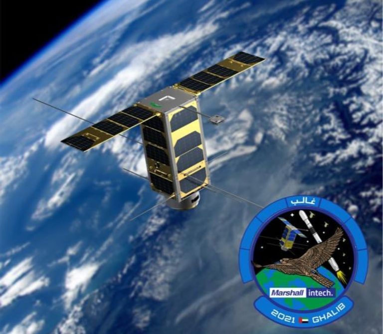 محمد بن راشد يعلن نجاح إطلاق القمر الصناعي الإماراتي 