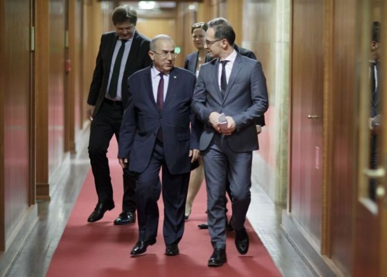 وزير الخارجية الجزائري الجديد رمطان لعمامرة مع نظيره الألماني- أرشيفية