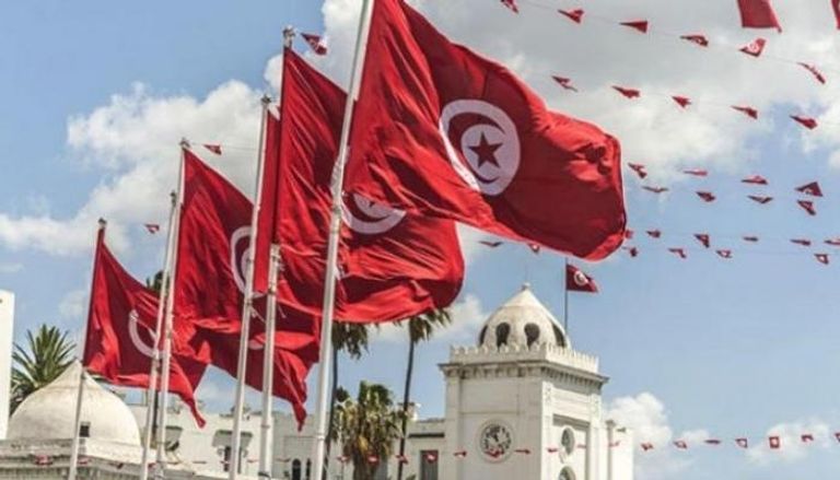 تونس تعاني أزمة سياسية واقتصادية