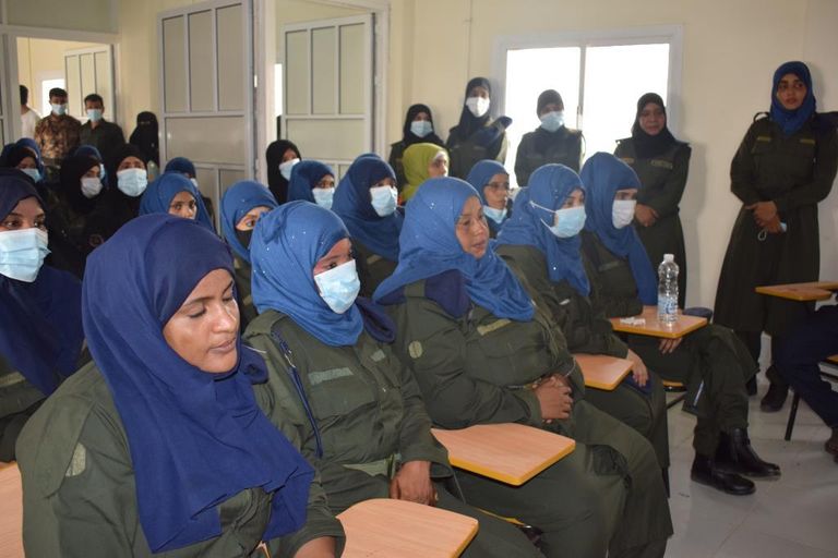 شرطيات يمنيات خلال التدريب