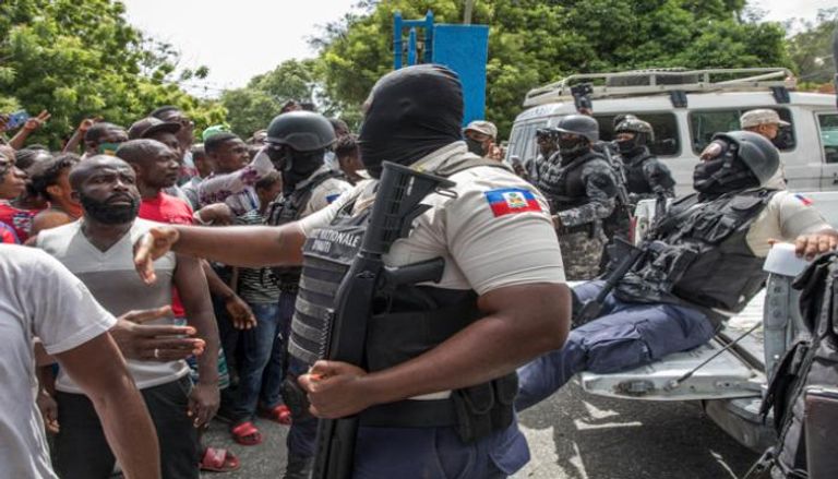 الشرطة في هايتي عقب مقتل الرئيس وحالات الشغب