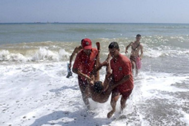 حادث غرق في الجزائر شواطئ الجزائر تقتل 24 شخصا بيوم واحد